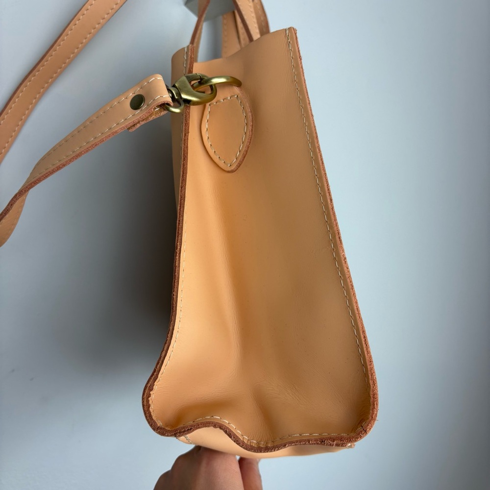 Portland Leather Goods Lola Crossbody Tote Mamey Zipper - Picture 4 of 12
